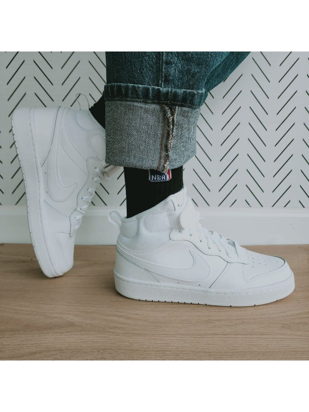 ⭐Nike Court Borough Mid 2 6.5Y Big Kid's Shoes Triple White Sneakers CD7782-100⭐